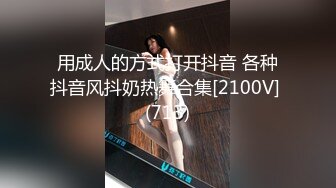 超美的推特百万粉红人年年 足球宝贝 光与年 两套纯天然完美肉体写真