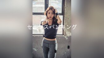 賢惠的粉內內小美婦,大姨媽來了還去市場買菜