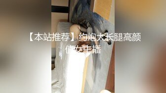 良熟女阿姨 穿着开档灰丝 大棒棒猛插自己白嫩肥鲍鱼 最真实的诱惑