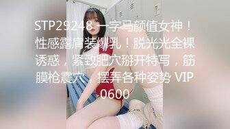 酒店勾搭制服肉丝高跟按摩女激情啪啪，口交乳交玩的好刺激