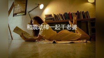 银发高挑极品身材人妖和俩猛男玩重口味爱爱前插后面毒龙舔屁眼粗大鸡巴双操菊喝尿爆射